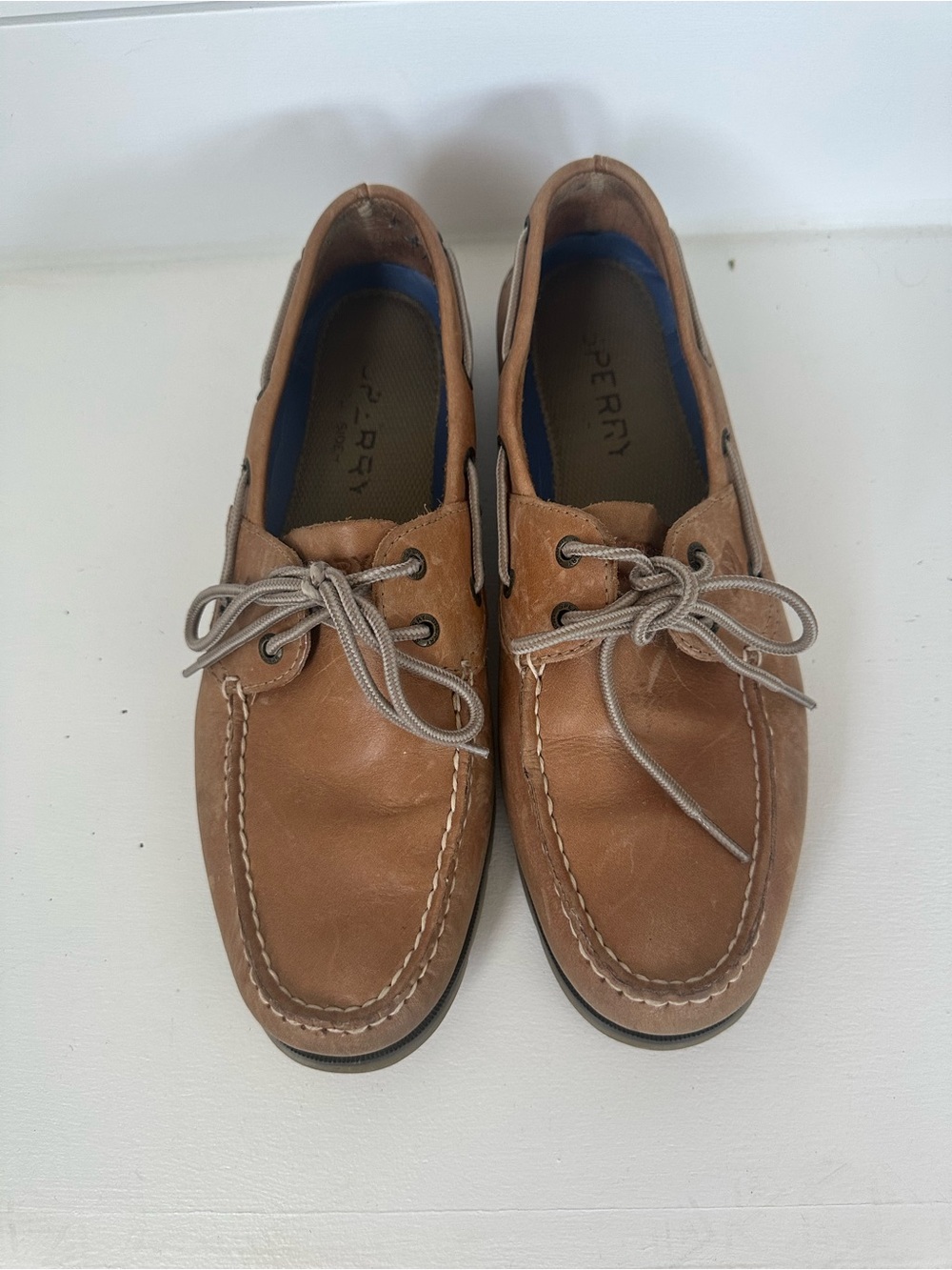 Sperry Men’s Brown Leather Boat Shoes with Contrast Laces
